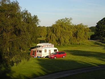 caravan1.jpg - 18Kb