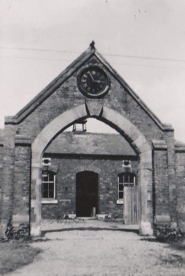 016stablearch.jpg - 61Kb