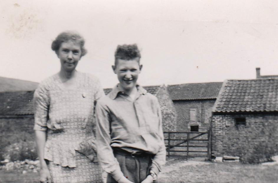 018MissCook.jpg - 59Kb