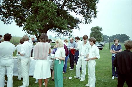 crickettea003.jpg - 35Kb