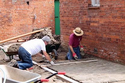 coverpic467.jpg - 33Kb