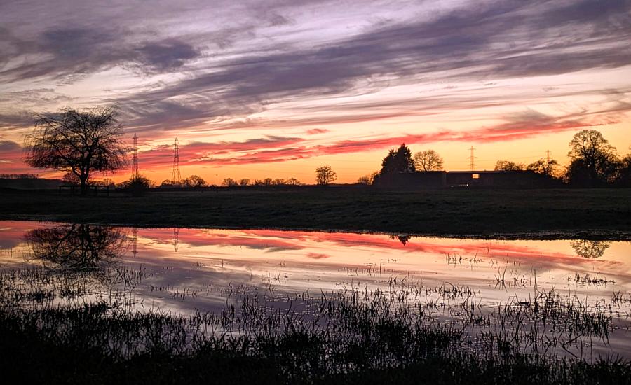 coverpic828.jpg - 93Kb